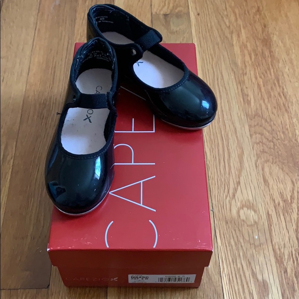 Child tap shoes - size 8W